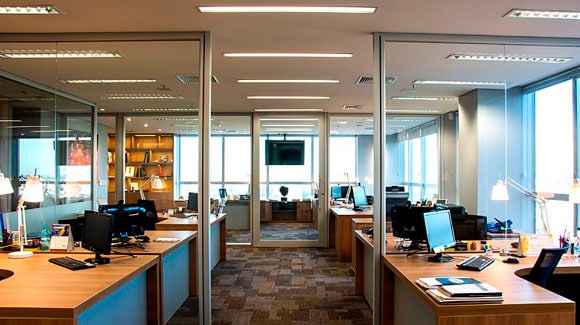 Lâmpada LED Tubular T8 4 Lâmpada LED Tubular em Escritórios